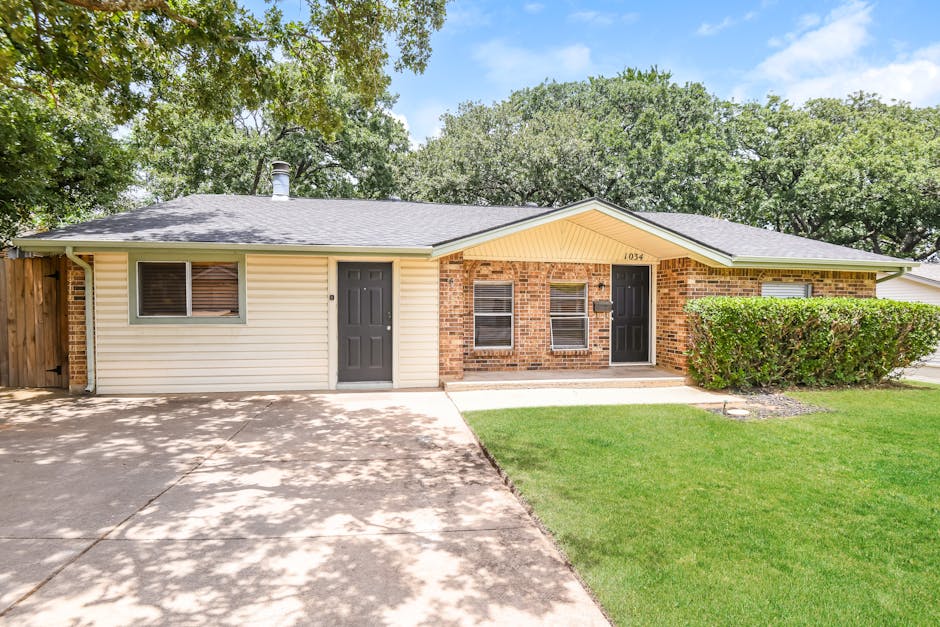 1034 Meadowbrook Drive, Grapevine, TX 76051 Home for Rent 3 Beds, 2